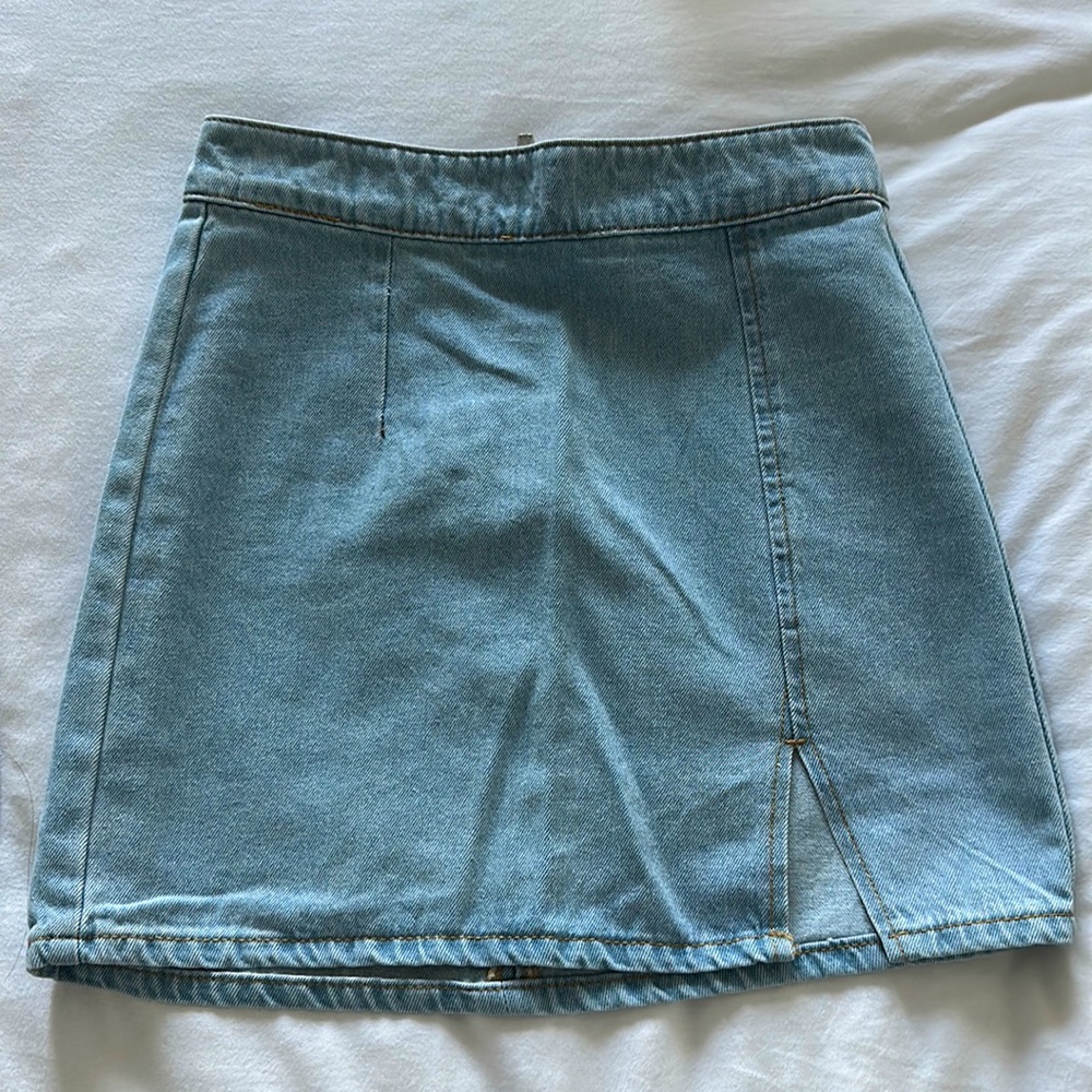 Forever 21 Women’s Denim High Waisted Skirt (Size: S)